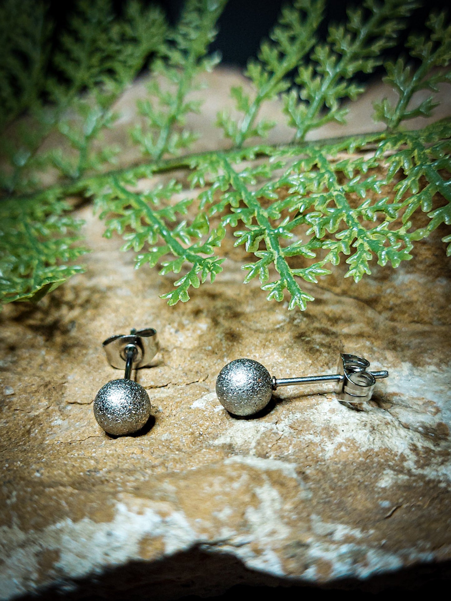 Litlir studs með kúlu