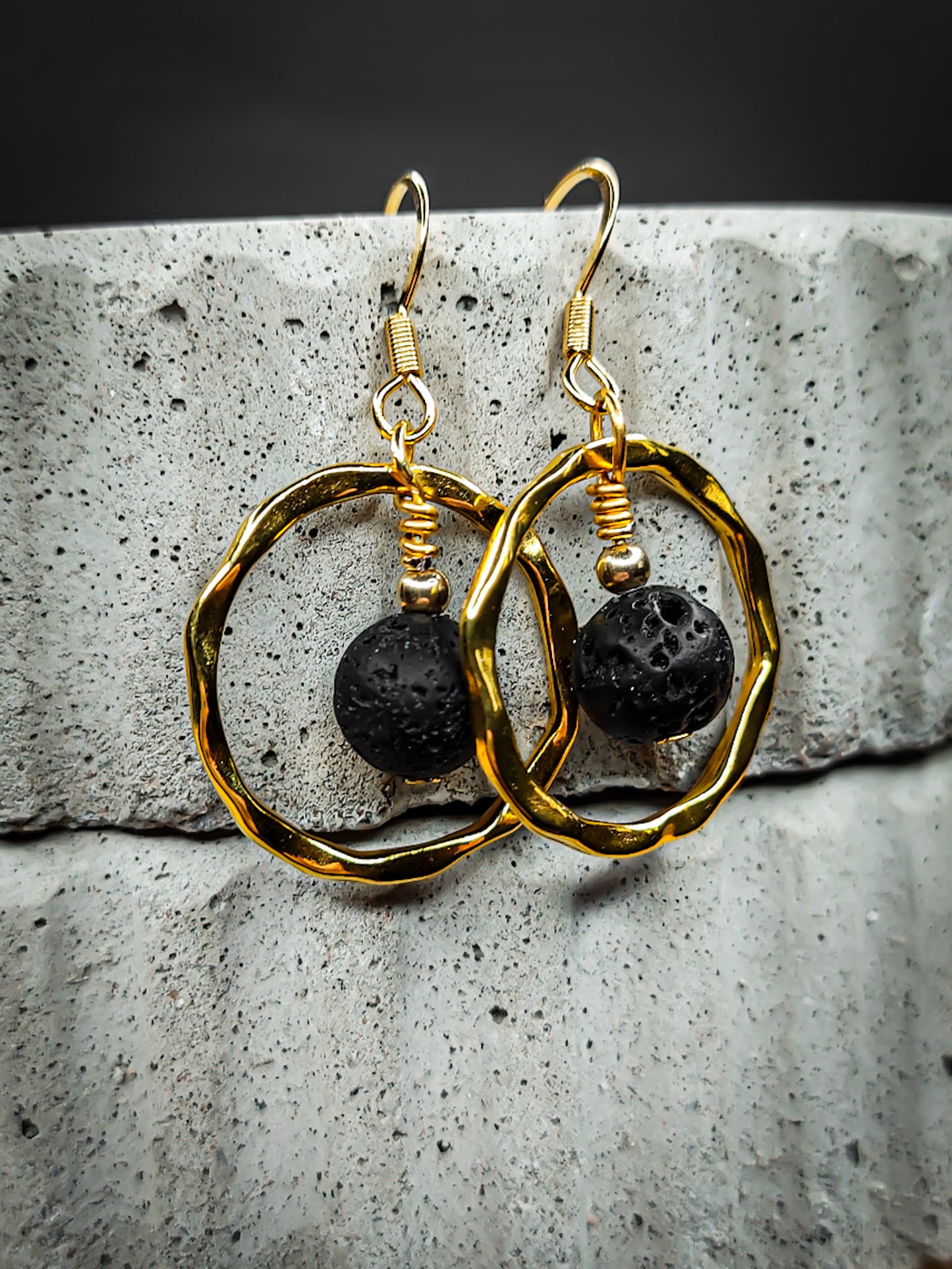 Hraunlokkar í hring