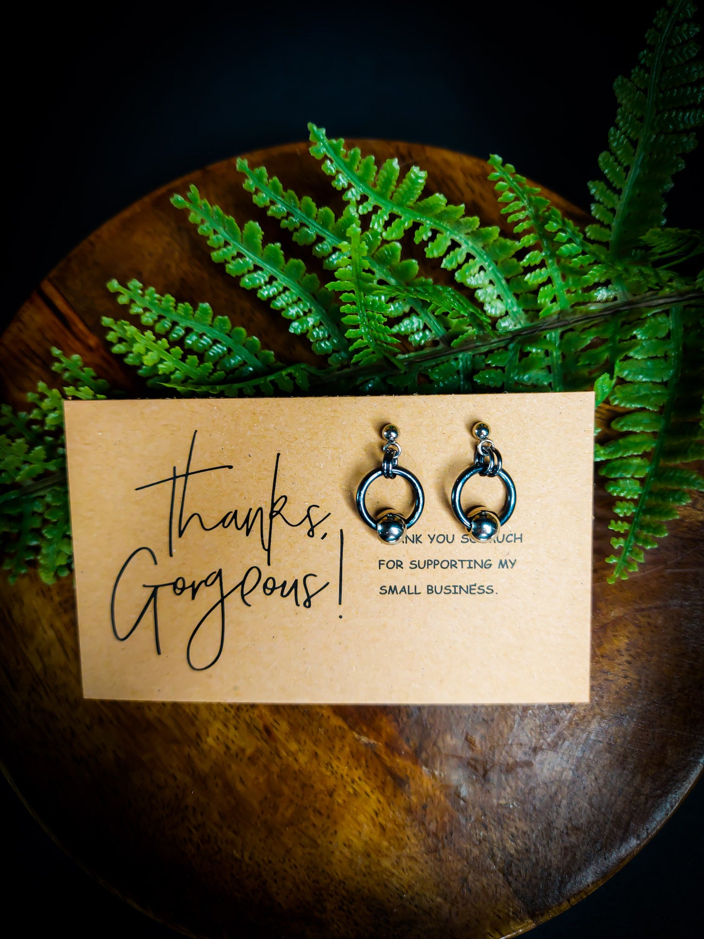 STUDS með stainless steel kúlu