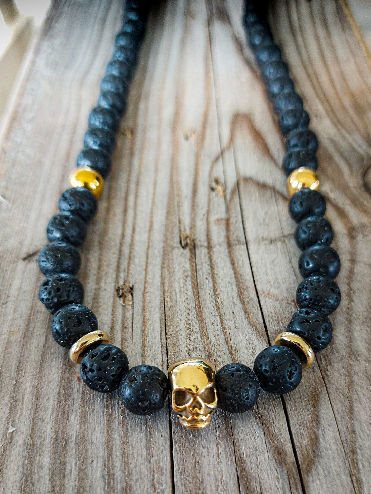 Hraunskugga Hálsmen