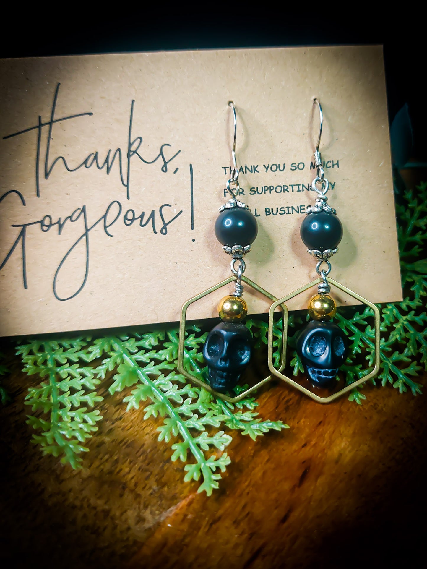 Mánasteinar með perlu