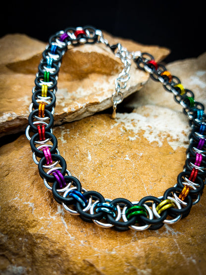 HELM Choker 🌈