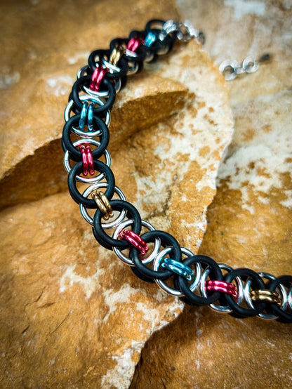 HELM Choker 🌈